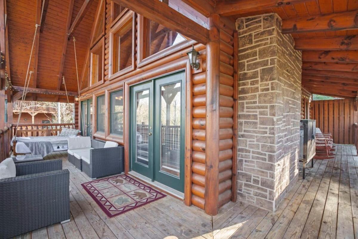Stunning Mountain Cabin W Hot Tub Gatlinburg Buitenkant foto