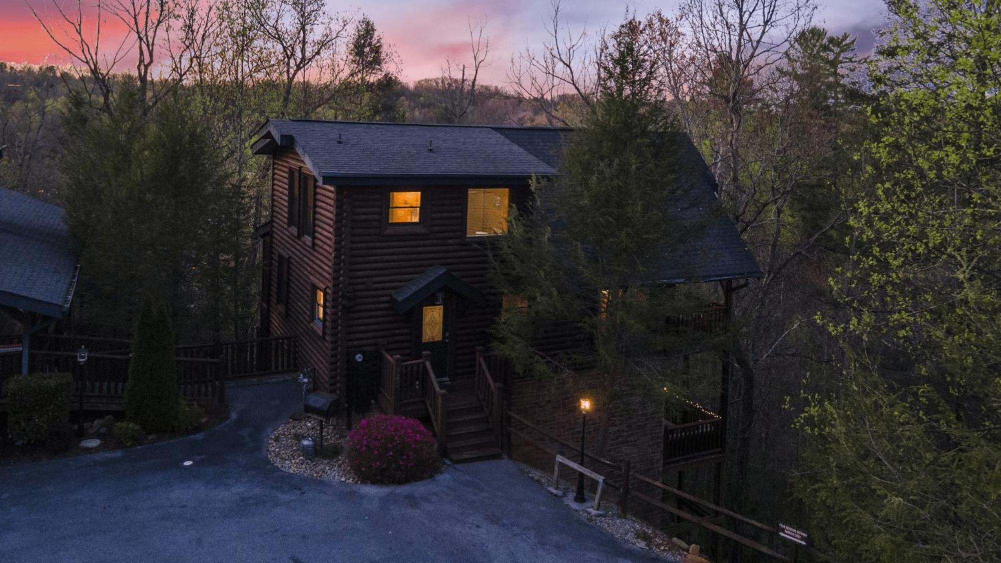 Stunning Mountain Cabin W Hot Tub Gatlinburg Buitenkant foto